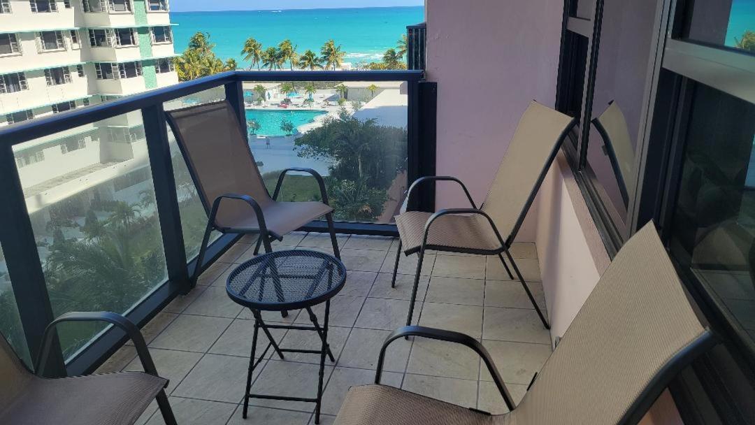2 Bedroom 2 Bath Beachfront Condo On Miami Beach Millionaire Row Exterior foto